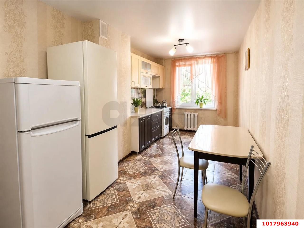 Фото №4: 3-комнатная квартира <span class="whitespace-nowrap">74 м²</span>, <span class="whitespace-nowrap">4/9 эт.</span> - Краснодар, Прикубанский внутригородской округ, мкр. Завод Измерительных Приборов, ул. имени 40-летия Победы, 37/2