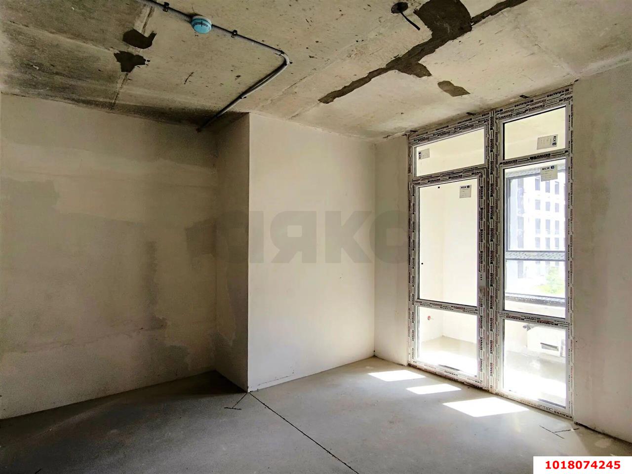 Фото №2: 2-комнатная квартира <span class="whitespace-nowrap">41 м²</span>, <span class="whitespace-nowrap">14/16 эт.</span> - Краснодар, Карасунский внутригородской округ, Хлопчато-бумажный Комбинат, мкр. жилой квартал Патрики, ул. Старокубанская, 122/7