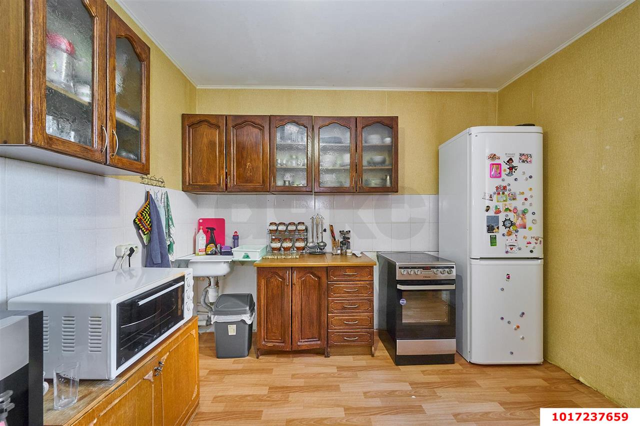 Фото №2: 2-комнатная квартира <span class="whitespace-nowrap">63 м²</span>, <span class="whitespace-nowrap">2/16 эт.</span> - Краснодар, Прикубанский внутригородской округ, 9-й километр, мкр. Военный городок № 106, ул. имени Дзержинского, 54/15