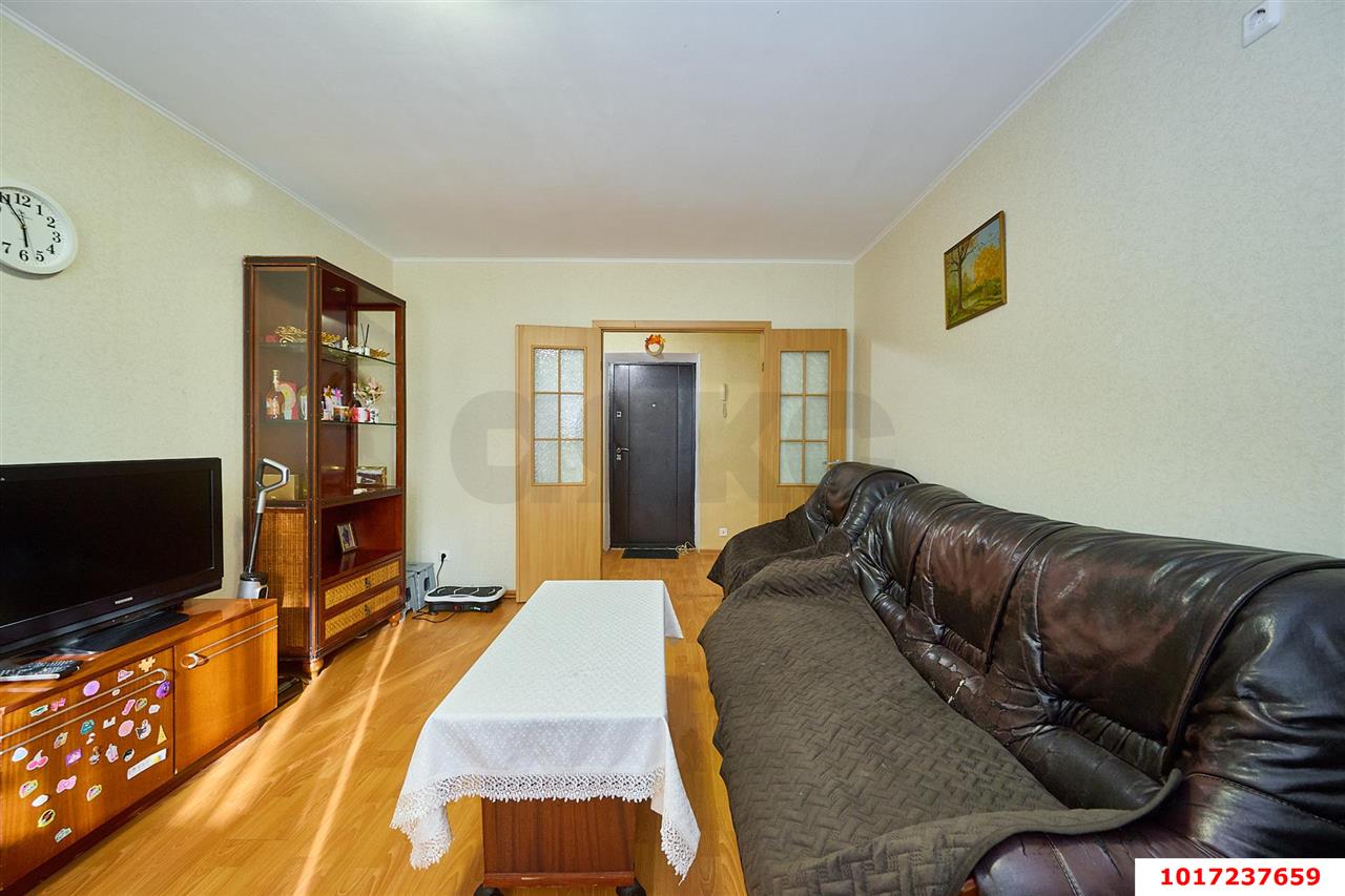 Фото №7: 2-комнатная квартира <span class="whitespace-nowrap">63 м²</span>, <span class="whitespace-nowrap">2/16 эт.</span> - Краснодар, Прикубанский внутригородской округ, 9-й километр, мкр. Военный городок № 106, ул. имени Дзержинского, 54/15