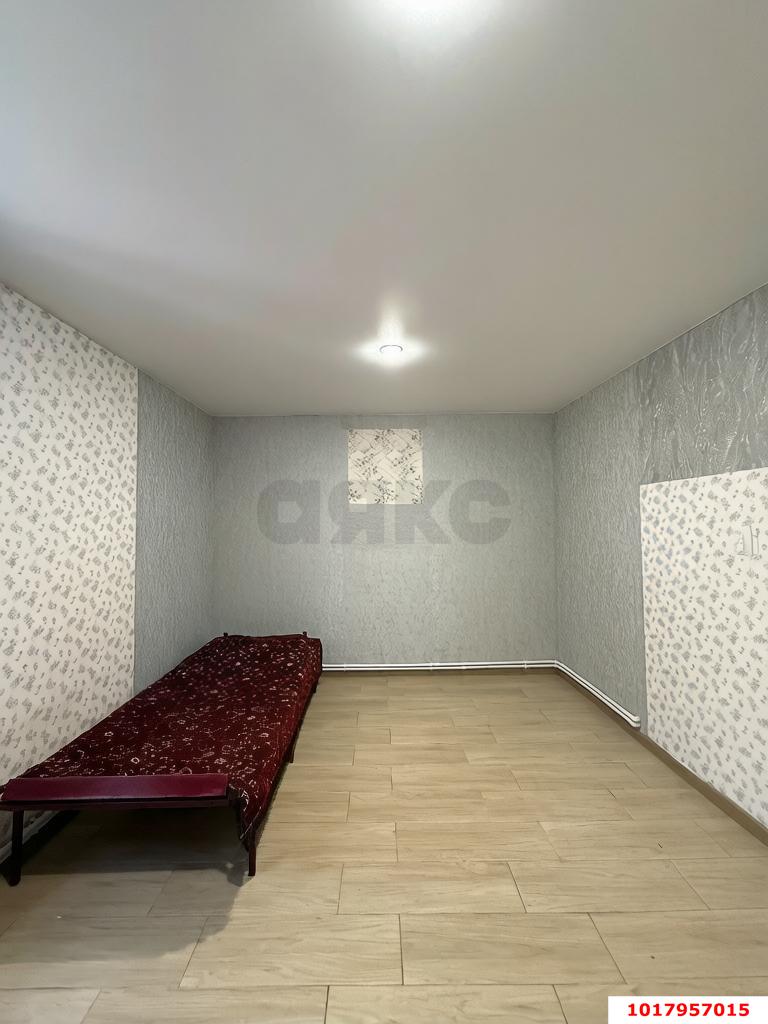 Фото №5: Дом <span class="whitespace-nowrap">80 м²</span> <span class="whitespace-nowrap">+ 0.8 сот.</span>, <span class="whitespace-nowrap">2 эт.</span> - Краснодар, Центральный внутригородской округ, мкр. Центральный, ул. Садовая, 95