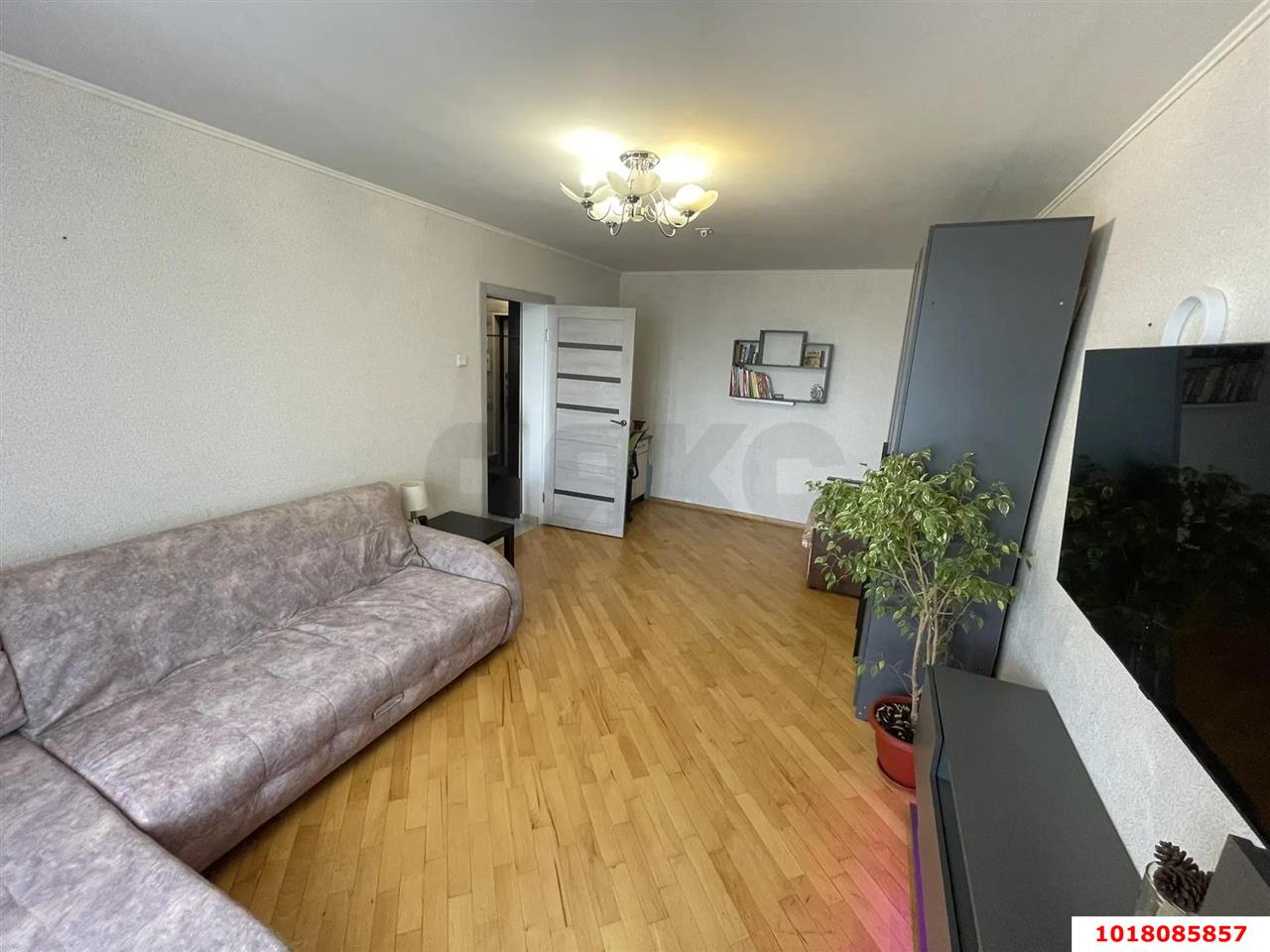 Фото №2: 1-комнатная квартира <span class="whitespace-nowrap">43 м²</span>, <span class="whitespace-nowrap">7/14 эт.</span> - Краснодар, Западный внутригородской округ, мкр. Юбилейный, ул. Рождественская набережная, 41