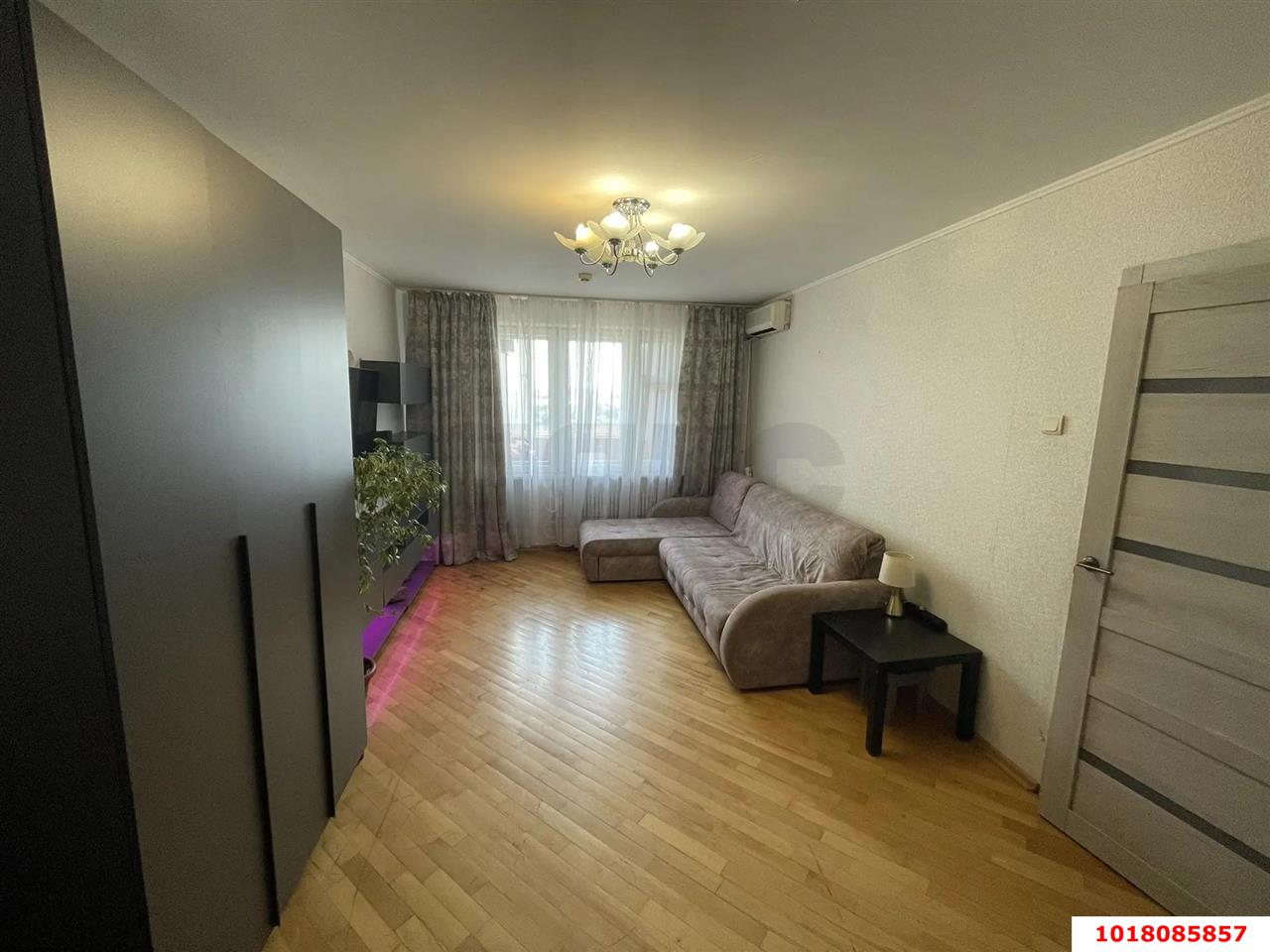 Фото №3: 1-комнатная квартира <span class="whitespace-nowrap">43 м²</span>, <span class="whitespace-nowrap">7/14 эт.</span> - Краснодар, Западный внутригородской округ, мкр. Юбилейный, ул. Рождественская набережная, 41