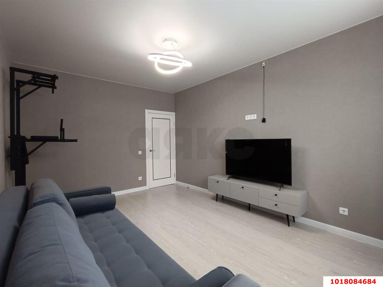 Фото №3: 1-комнатная квартира <span class="whitespace-nowrap">40 м²</span>, <span class="whitespace-nowrap">17/22 эт.</span> - Краснодар, Карасунский внутригородской округ, мкр. Почтовый, ул. имени Валерия Гассия, 3