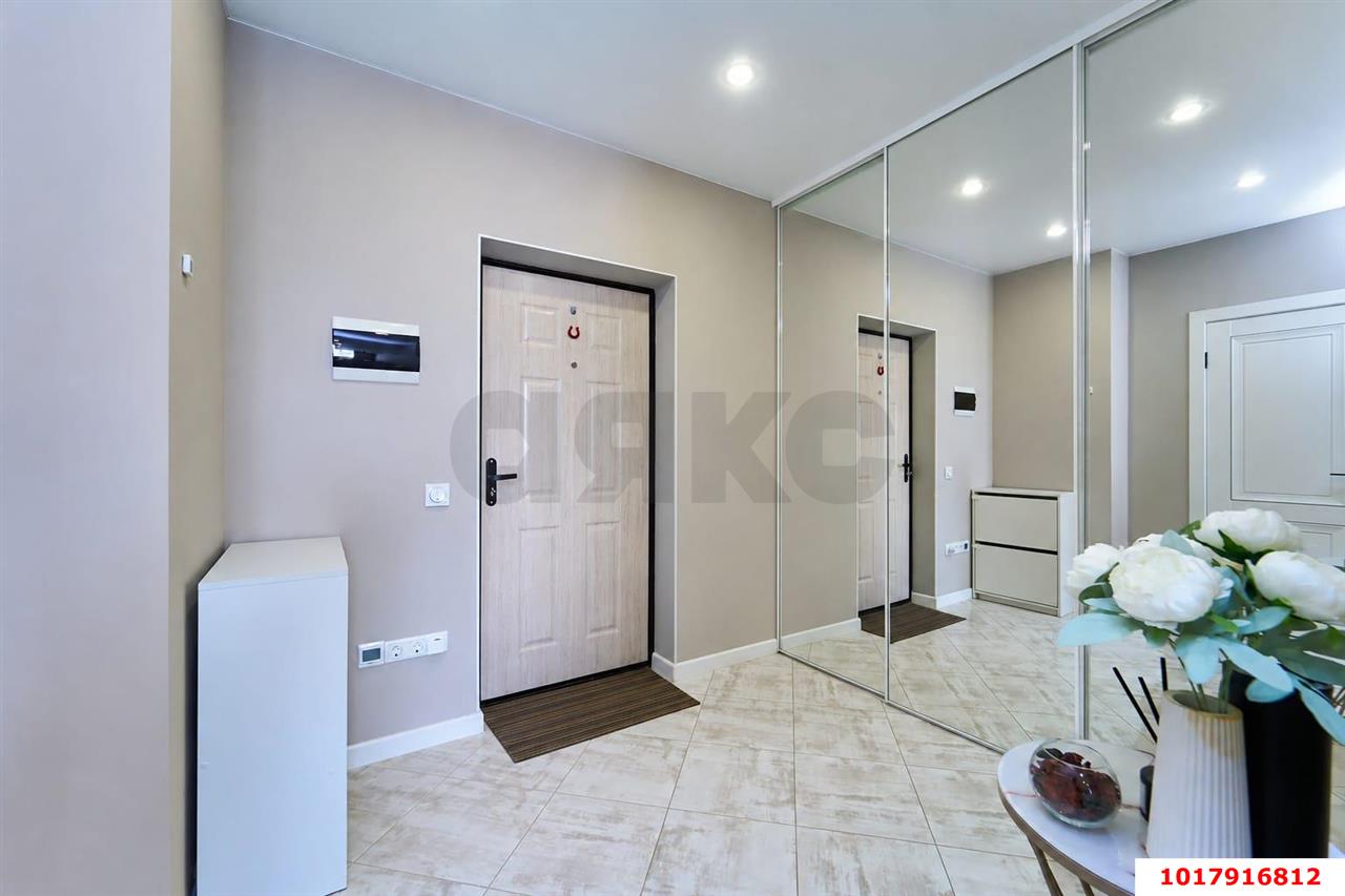 Фото №7: 2-комнатная квартира <span class="whitespace-nowrap">53 м²</span>, <span class="whitespace-nowrap">16/17 эт.</span> - Краснодар, Прикубанский внутригородской округ, Россинского, мкр. жилой комплекс Альпы, ул. Командорская, 6к1