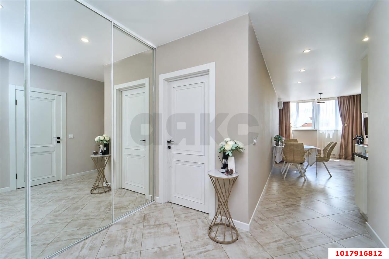 Фото №9: 2-комнатная квартира <span class="whitespace-nowrap">53 м²</span>, <span class="whitespace-nowrap">16/17 эт.</span> - Краснодар, Прикубанский внутригородской округ, Россинского, мкр. жилой комплекс Альпы, ул. Командорская, 6к1