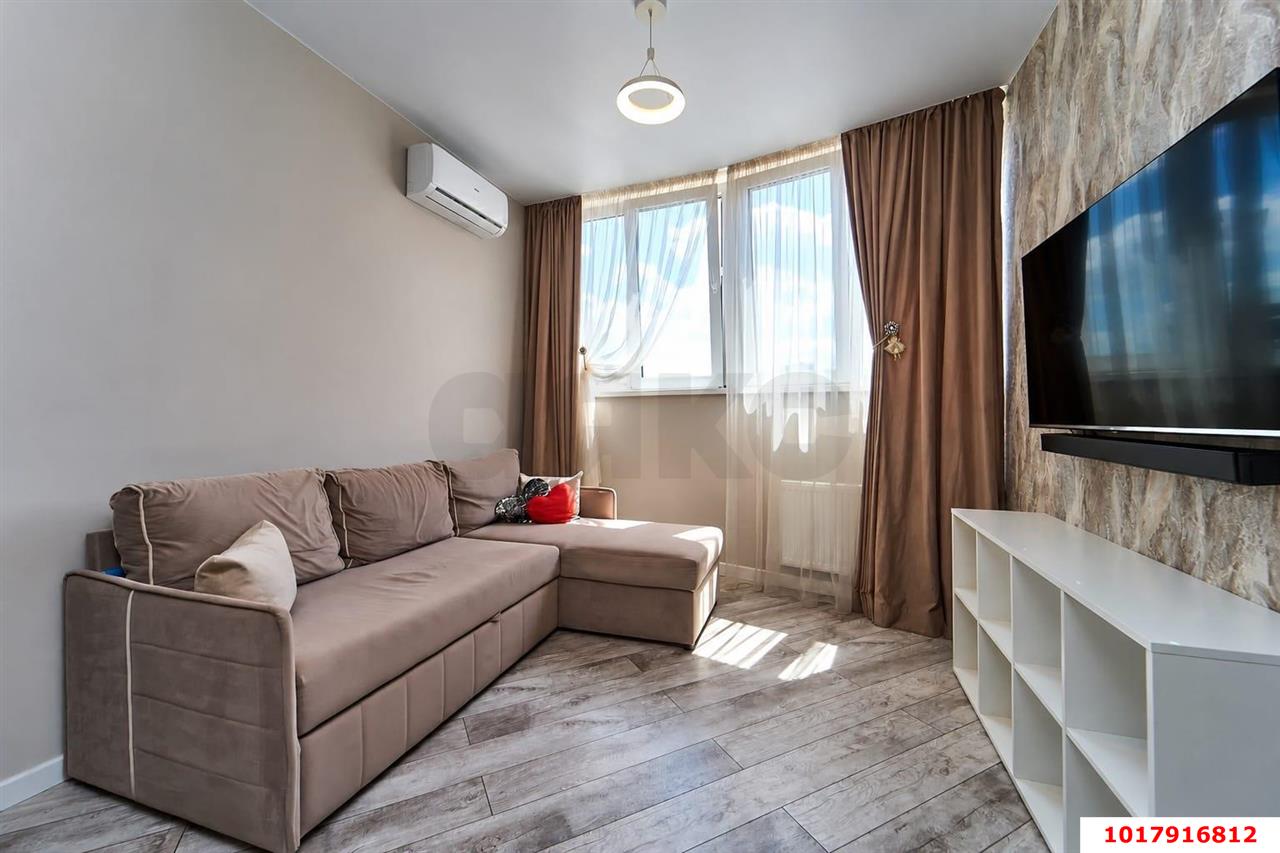 Фото №3: 2-комнатная квартира <span class="whitespace-nowrap">53 м²</span>, <span class="whitespace-nowrap">16/17 эт.</span> - Краснодар, Прикубанский внутригородской округ, Россинского, мкр. жилой комплекс Альпы, ул. Командорская, 6к1