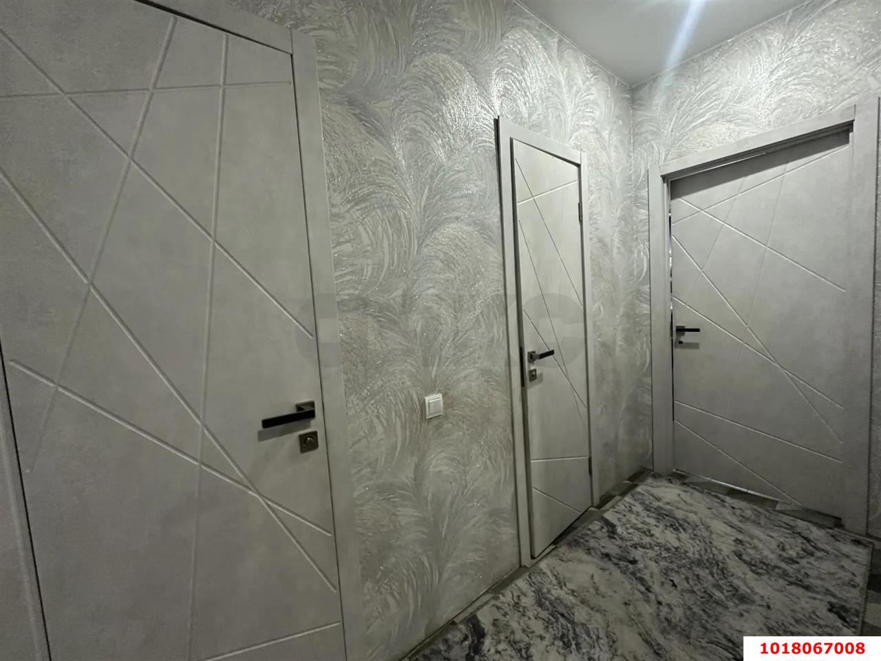 Фото №9: 3-комнатная квартира <span class="whitespace-nowrap">87 м²</span>, <span class="whitespace-nowrap">7/8 эт.</span> - Краснодар, Прикубанский внутригородской округ, мкр. жилой комплекс Краски, ул. Краеведа Соловьёва, 6к7