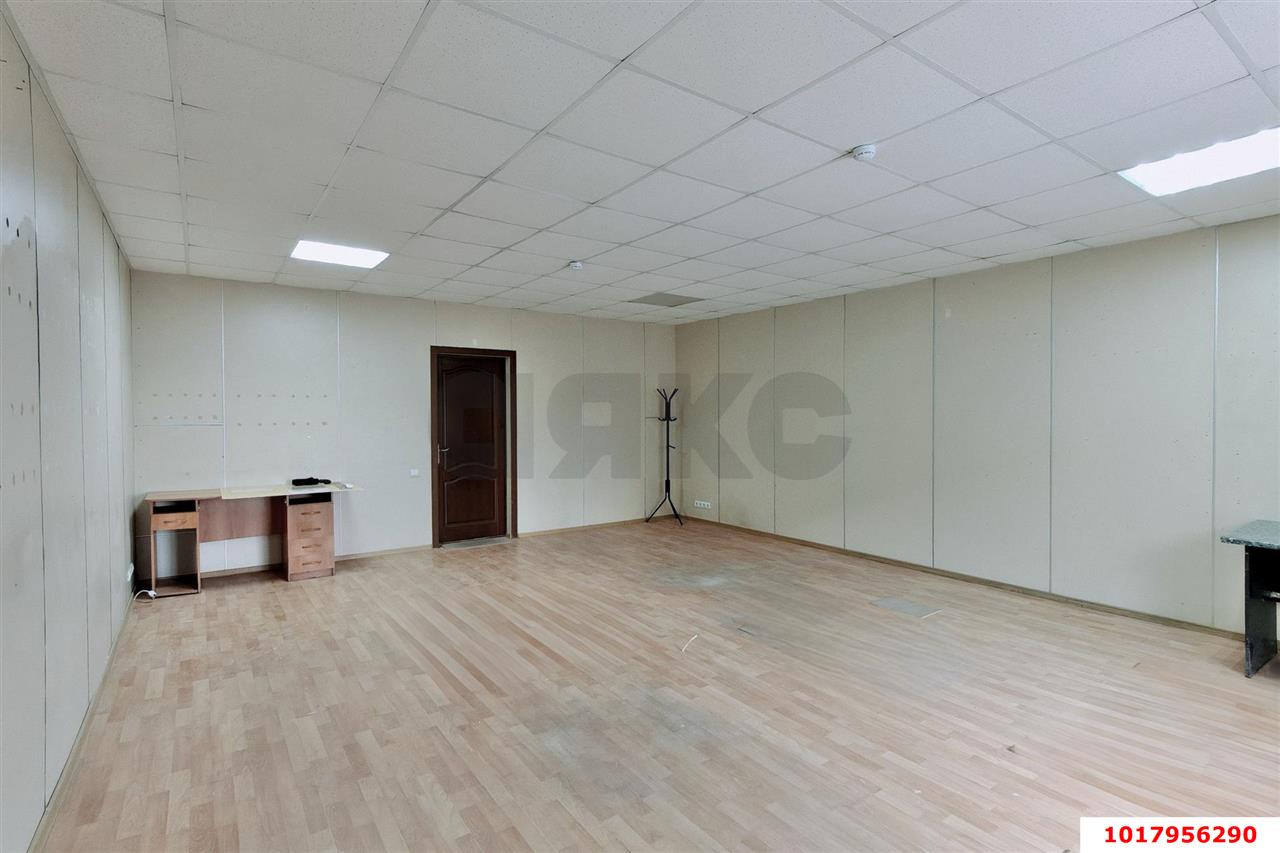 Фото №5: Коммерция <span class="whitespace-nowrap">370 м²</span>, <span class="whitespace-nowrap">2/2 эт.</span> - Краснодар, Карасунский внутригородской округ, мкр. Хлопчато-бумажный Комбинат, ул. Сормовская, 7