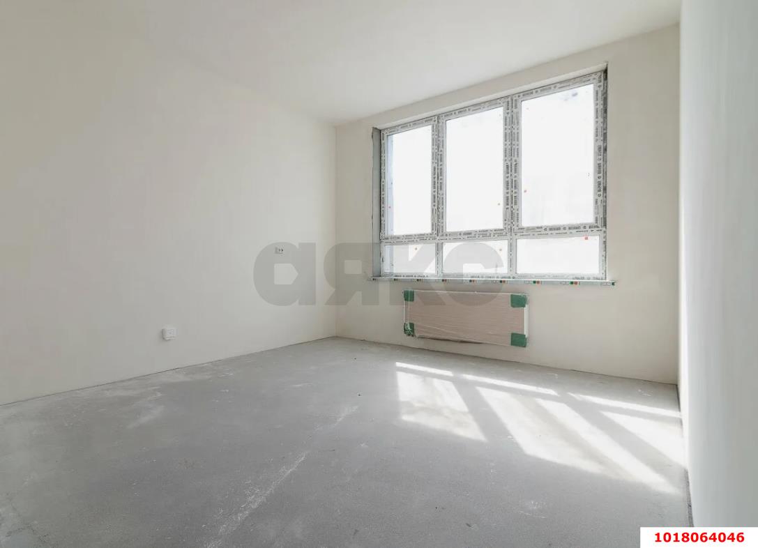 Фото №2: 2-комнатная квартира <span class="whitespace-nowrap">56 м²</span>, <span class="whitespace-nowrap">11/24 эт.</span> - Краснодар, Центральный внутригородской округ, мкр. Черёмушки, ул. Обрывная, 132/1к8