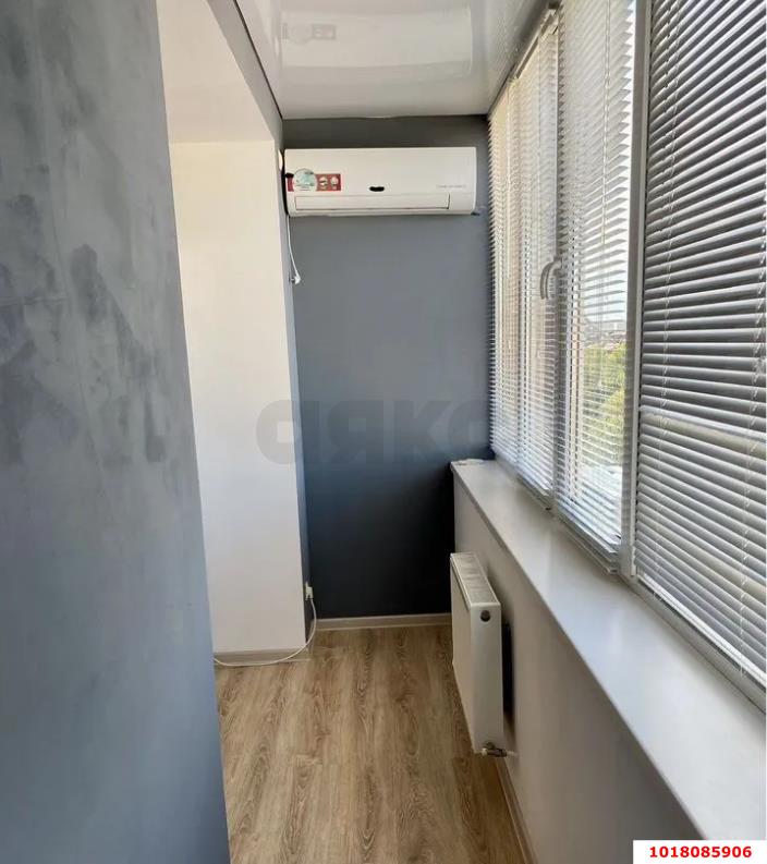 Фото №3: 1-комнатная квартира <span class="whitespace-nowrap">42 м²</span>, <span class="whitespace-nowrap">5/6 эт.</span> - Краснодар, Прикубанский внутригородской округ, ЖК Культурный, мкр. Музыкальный, ул. имени Сергея Есенина, 80