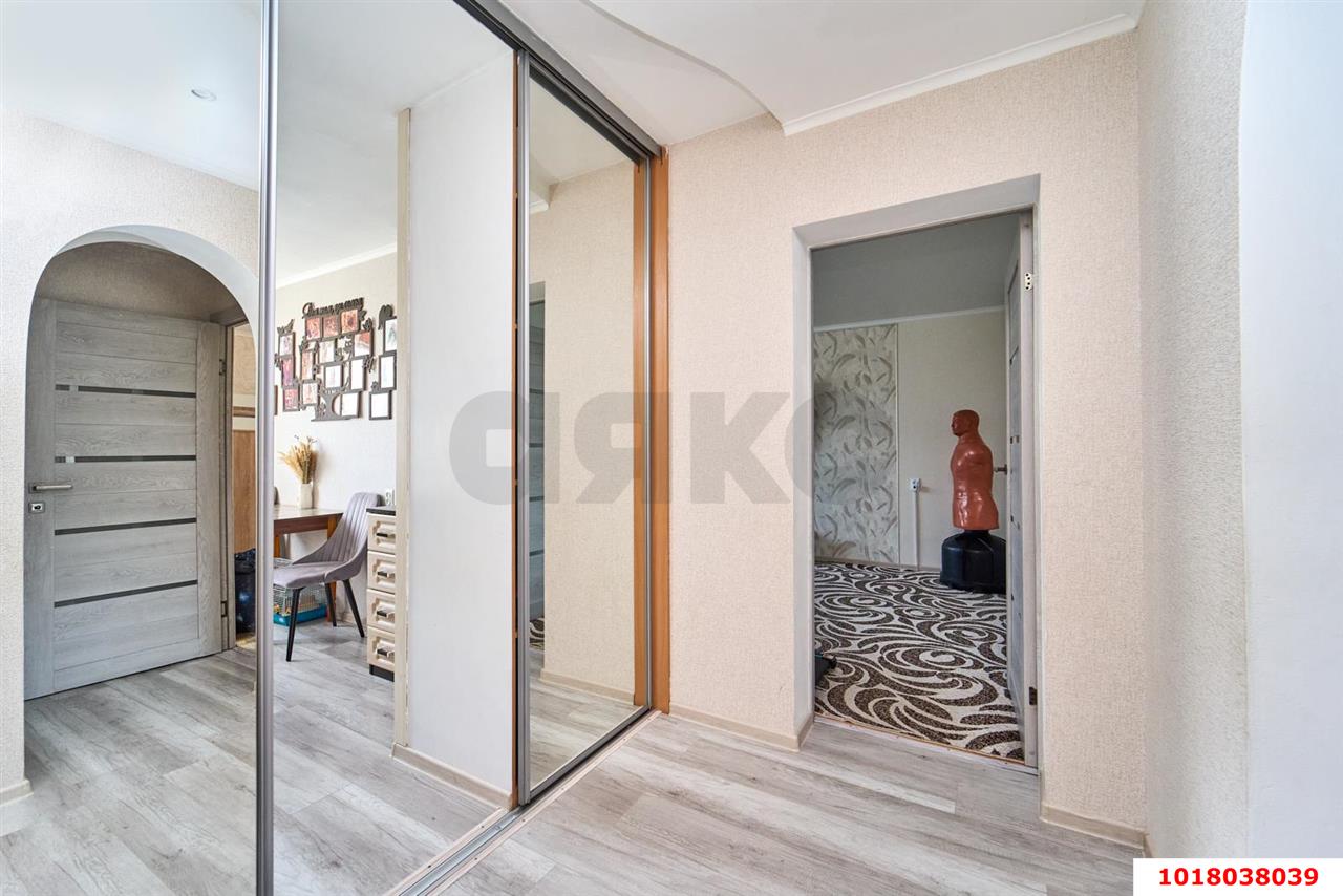Фото №10: 2-комнатная квартира <span class="whitespace-nowrap">54 м²</span>, <span class="whitespace-nowrap">11/12 эт.</span> - Краснодар, Прикубанский внутригородской округ, мкр. 40 лет Победы, ул. имени 40-летия Победы, 146/9