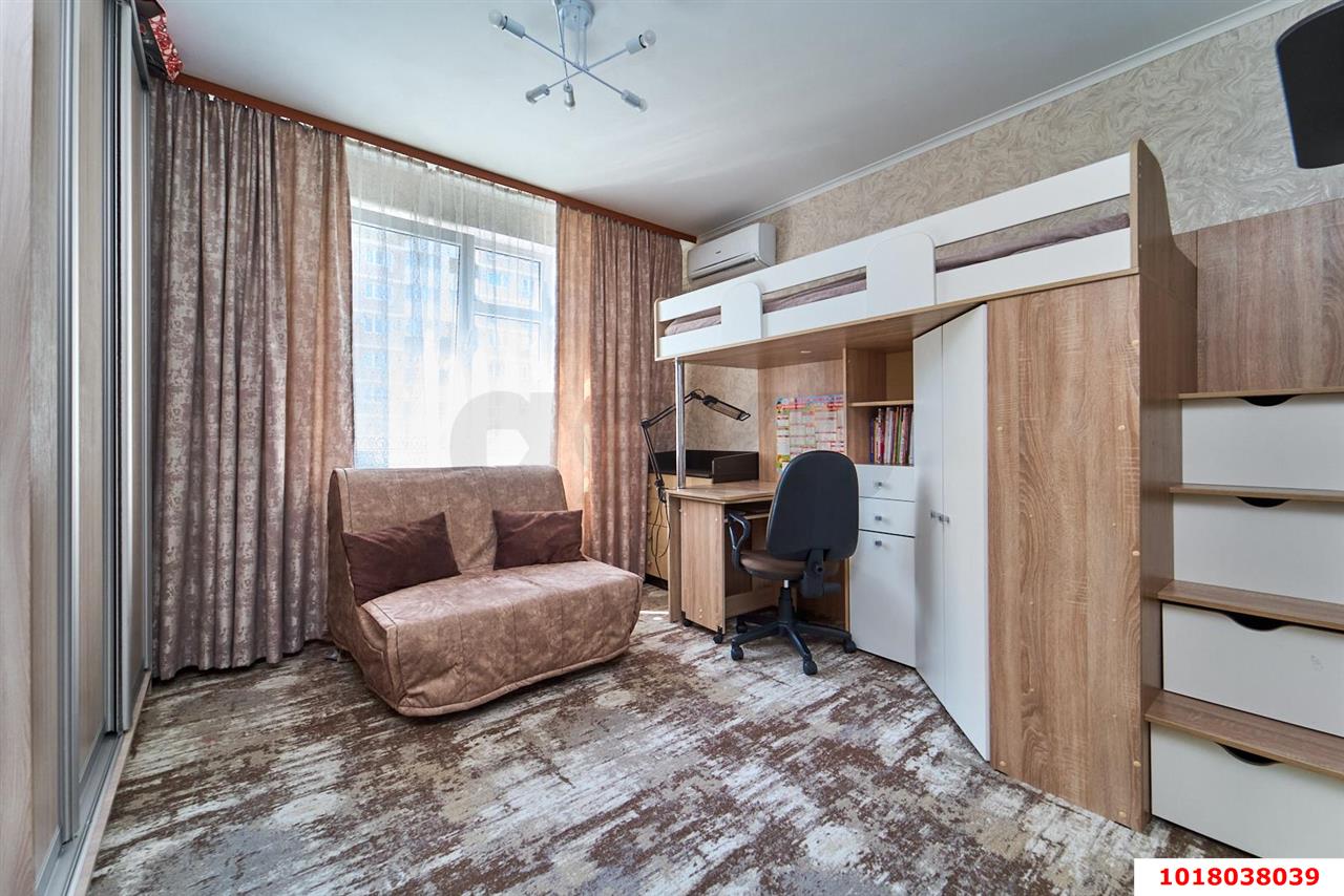 Фото №1: 2-комнатная квартира <span class="whitespace-nowrap">54 м²</span>, <span class="whitespace-nowrap">11/12 эт.</span> - Краснодар, Прикубанский внутригородской округ, мкр. 40 лет Победы, ул. имени 40-летия Победы, 146/9