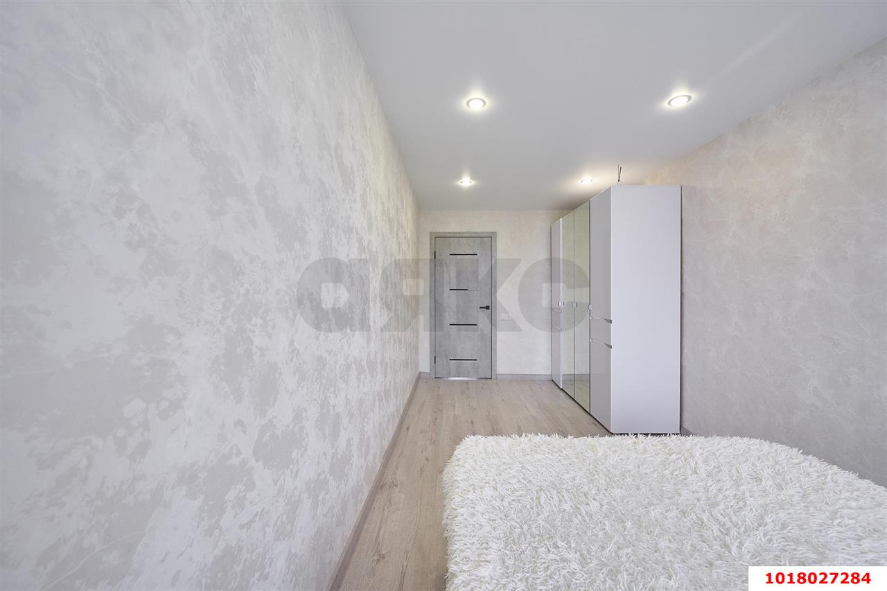 Фото №5: 2-комнатная квартира <span class="whitespace-nowrap">48 м²</span>, <span class="whitespace-nowrap">5/5 эт.</span> - Краснодар, Центральный внутригородской округ, мкр. Табачная Фабрика, ул. Радищева, 5