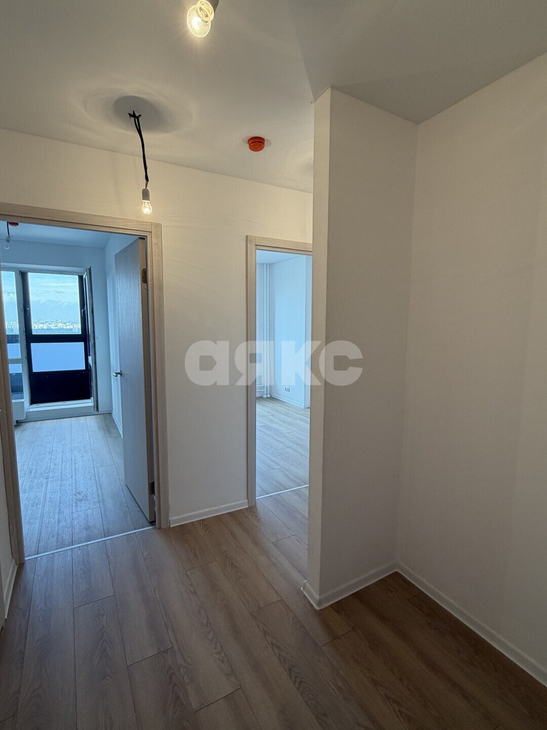 Фото №8: 2-комнатная квартира <span class="whitespace-nowrap">54 м²</span>, <span class="whitespace-nowrap">24/25 эт.</span> - Котельники, ЖК Кузьминский Лес, мкр. Белая Дача, 31