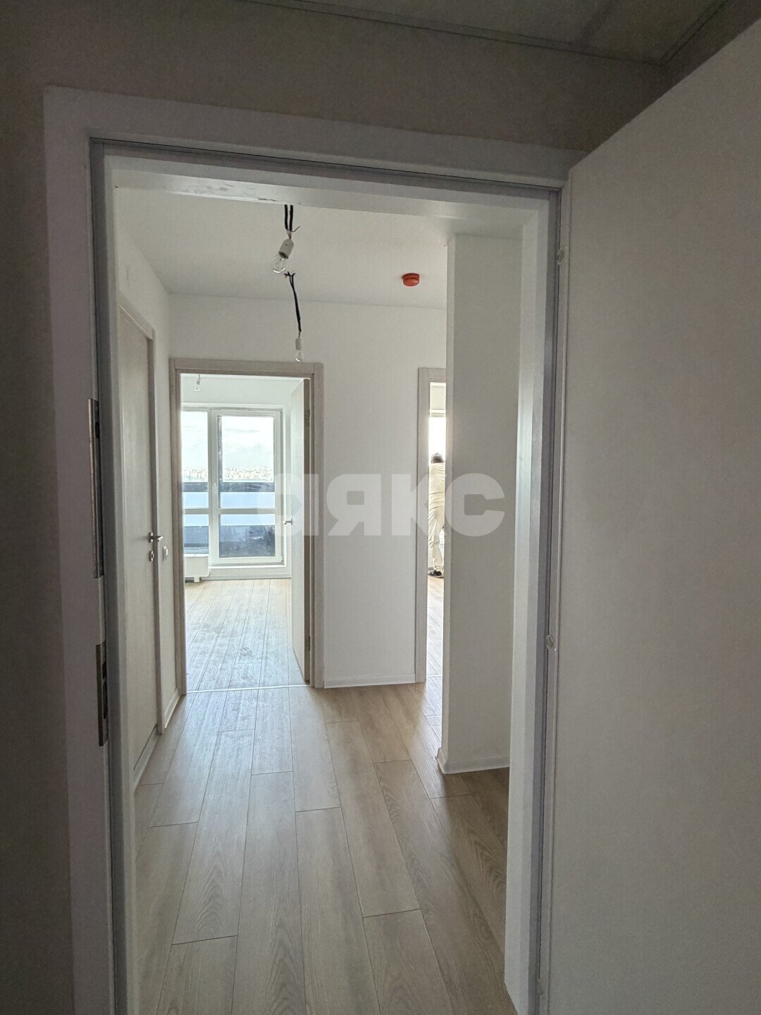 Фото №3: 2-комнатная квартира <span class="whitespace-nowrap">54 м²</span>, <span class="whitespace-nowrap">24/25 эт.</span> - Котельники, ЖК Кузьминский Лес, мкр. Белая Дача, 31