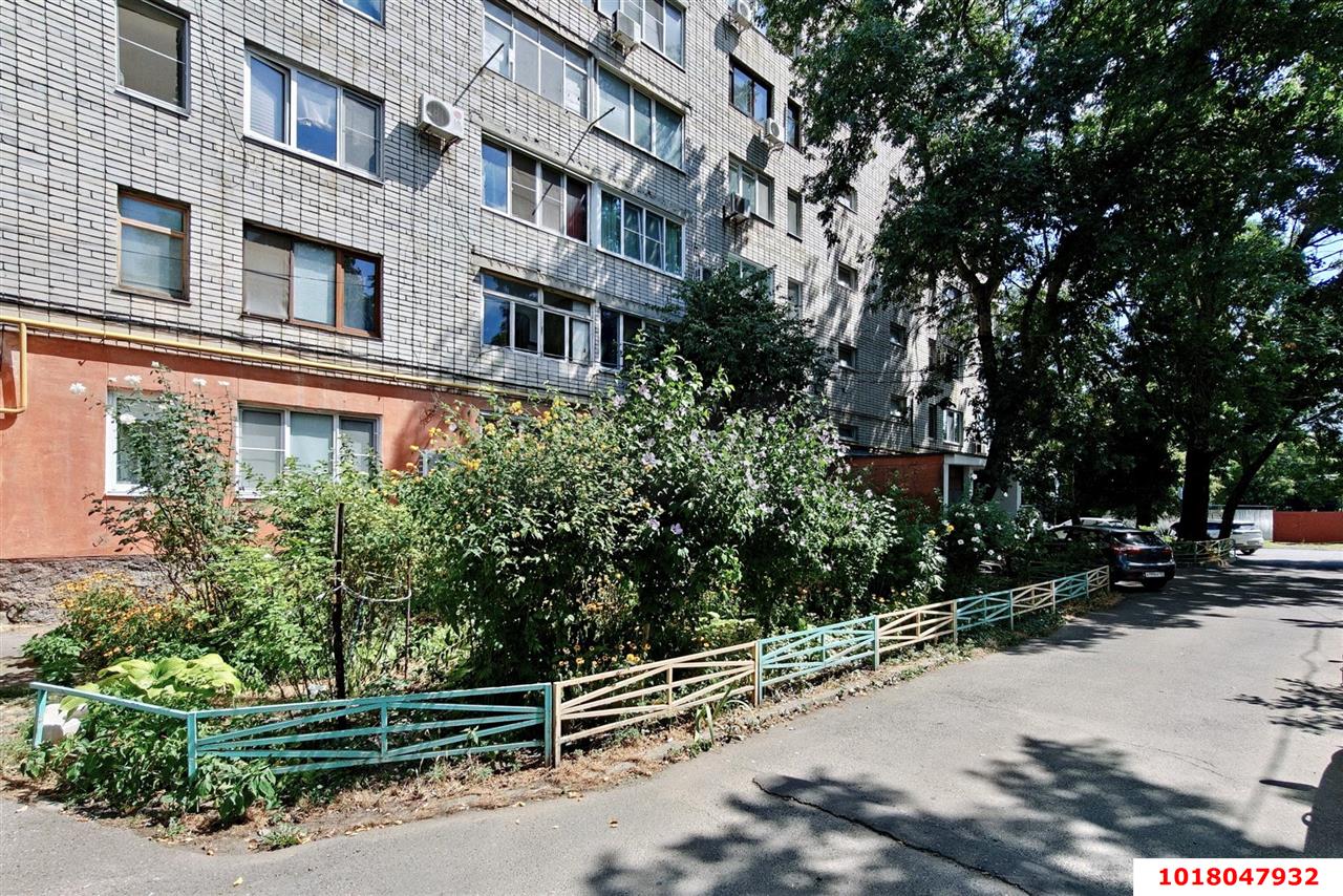 Фото №21: 1-комнатная квартира <span class="whitespace-nowrap">40 м²</span>, <span class="whitespace-nowrap">2/9 эт.</span> - Краснодар, Центральный внутригородской округ, мкр. Центральный, ул. Митрофана Седина, 175