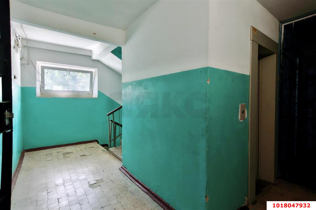 Фото №16: 1-комнатная квартира <span class="whitespace-nowrap">40 м²</span>, <span class="whitespace-nowrap">2/9 эт.</span> - Краснодар, Центральный внутригородской округ, мкр. Центральный, ул. Митрофана Седина, 175