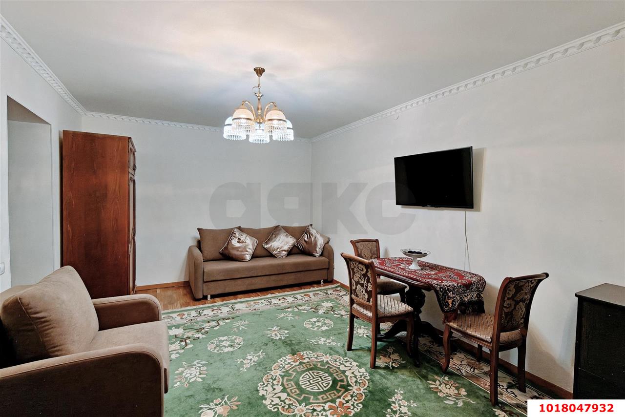 Фото №7: 1-комнатная квартира <span class="whitespace-nowrap">40 м²</span>, <span class="whitespace-nowrap">2/9 эт.</span> - Краснодар, Центральный внутригородской округ, мкр. Центральный, ул. Митрофана Седина, 175