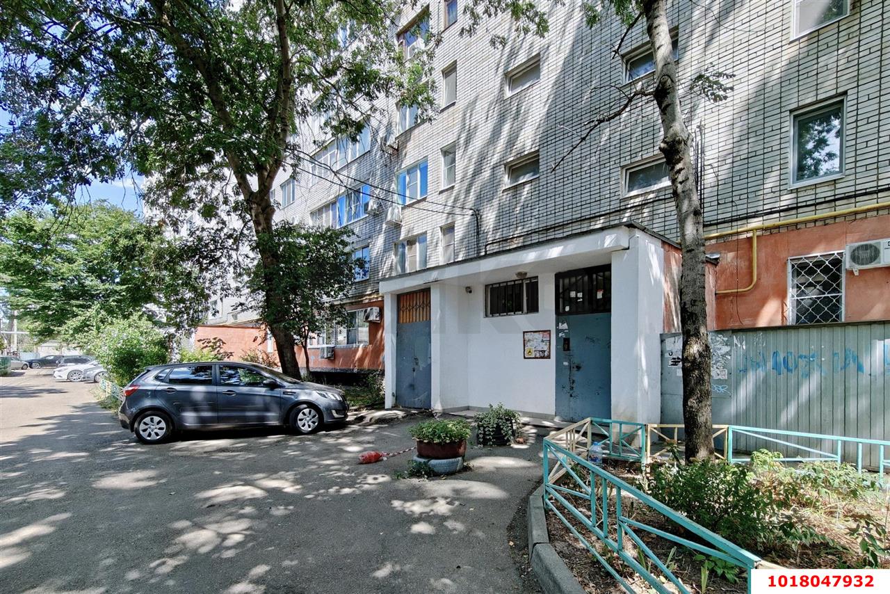 Фото №20: 1-комнатная квартира <span class="whitespace-nowrap">40 м²</span>, <span class="whitespace-nowrap">2/9 эт.</span> - Краснодар, Центральный внутригородской округ, мкр. Центральный, ул. Митрофана Седина, 175