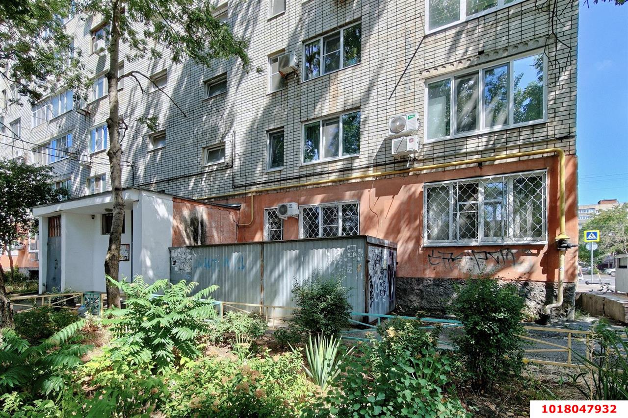 Фото №19: 1-комнатная квартира <span class="whitespace-nowrap">40 м²</span>, <span class="whitespace-nowrap">2/9 эт.</span> - Краснодар, Центральный внутригородской округ, мкр. Центральный, ул. Митрофана Седина, 175