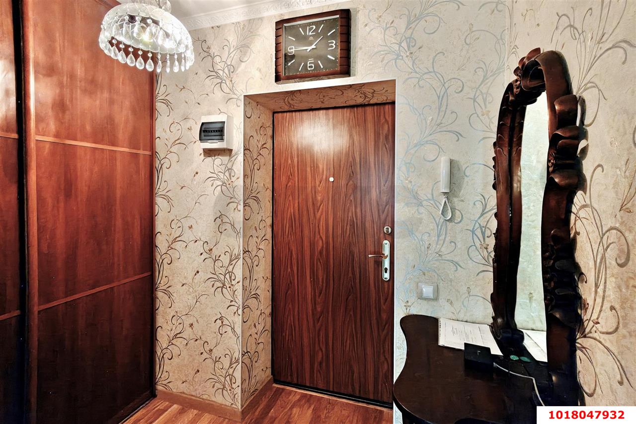 Фото №15: 1-комнатная квартира <span class="whitespace-nowrap">40 м²</span>, <span class="whitespace-nowrap">2/9 эт.</span> - Краснодар, Центральный внутригородской округ, мкр. Центральный, ул. Митрофана Седина, 175