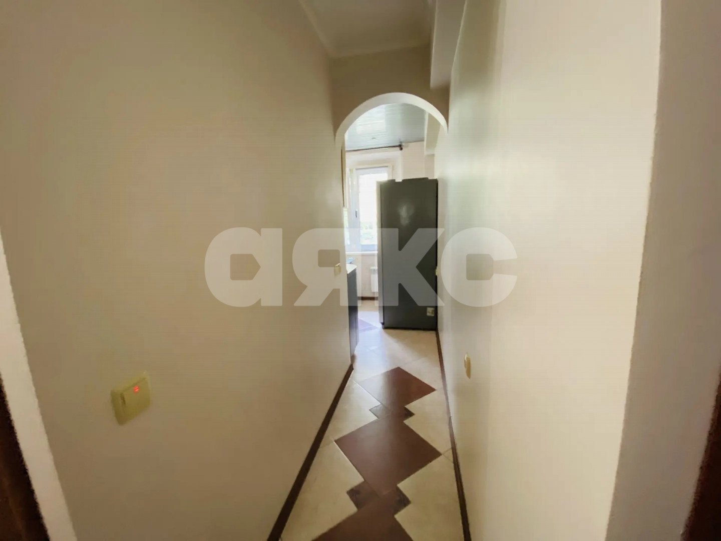 Фото №12: 2-комнатная квартира <span class="whitespace-nowrap">50 м²</span>, <span class="whitespace-nowrap">2/5 эт.</span> - Сочи, Центральный, мкр. Донская, ул. Виноградная, 152