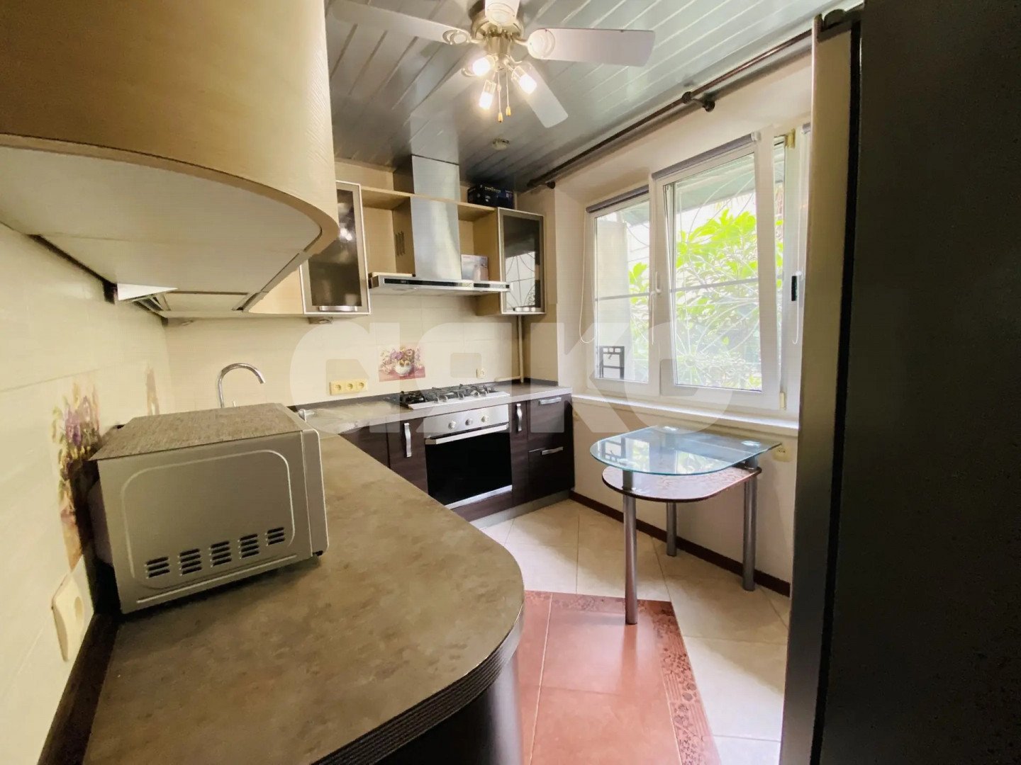 Фото №4: 2-комнатная квартира <span class="whitespace-nowrap">50 м²</span>, <span class="whitespace-nowrap">2/5 эт.</span> - Сочи, Центральный, мкр. Донская, ул. Виноградная, 152