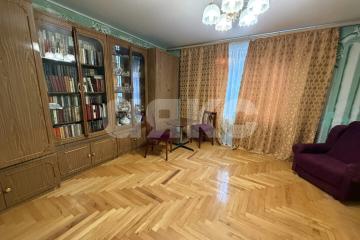 Фото №1: 3-комнатная квартира <span class="whitespace-nowrap">70 м²</span>, <span class="whitespace-nowrap">3/5 эт.</span> - Армавир, мкр. Черёмушки, ул. Азовская, 6