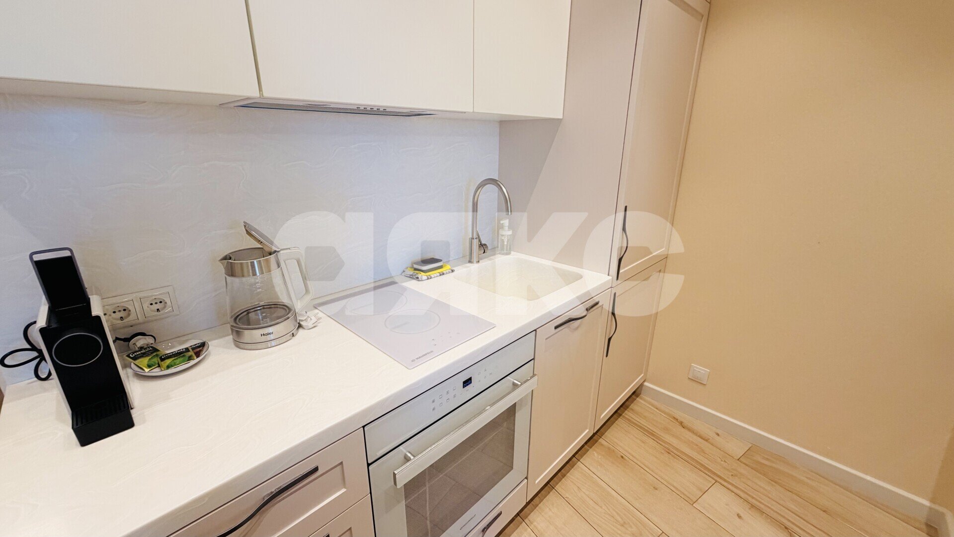 Фото №13: Апартаменты <span class="whitespace-nowrap">59 м²</span>, <span class="whitespace-nowrap">9/17 эт.</span> - Сочи, р. Центральный, пр-кт Курортный, 59