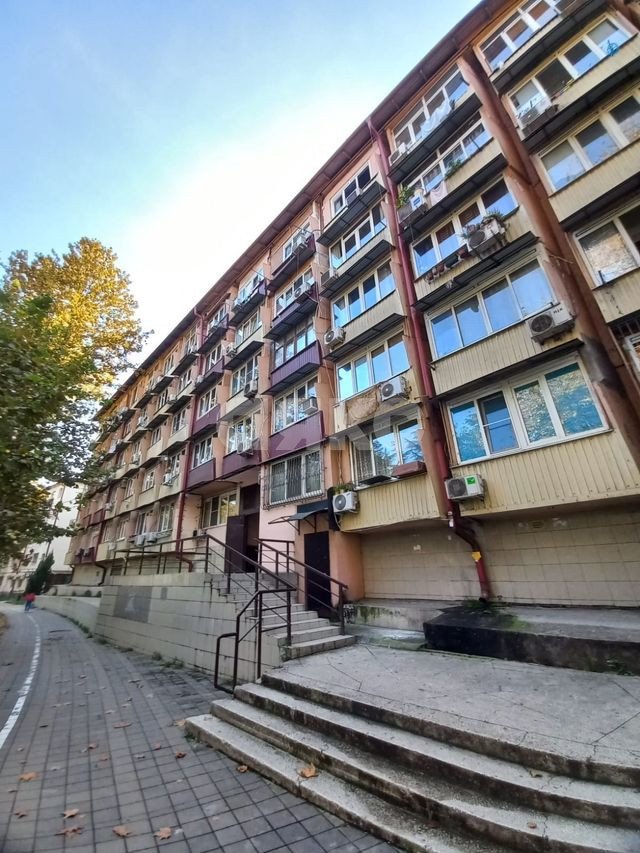 Фото №10: Студия <span class="whitespace-nowrap">18 м²</span>, <span class="whitespace-nowrap">4/5 эт.</span> - Сочи, Центральный, мкр. Донская, ул. Донская, 19