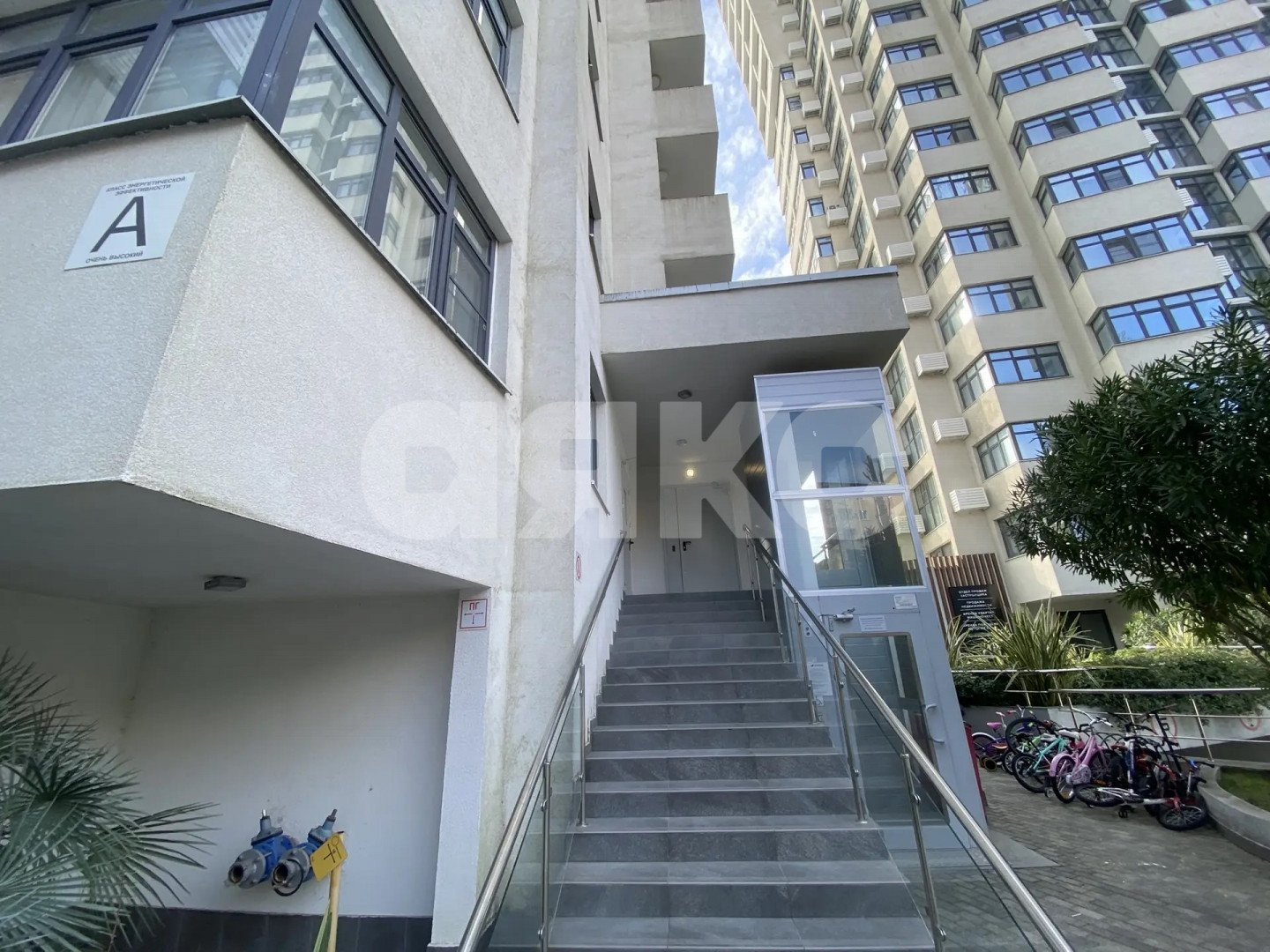 Фото №25: Студия <span class="whitespace-nowrap">26 м²</span>, <span class="whitespace-nowrap">19/20 эт.</span> - Сочи, Центральный, Ареда, жилой комплекс Огни Сочи, мкр. Больничный городок, пер. Дагомысский, 18к1