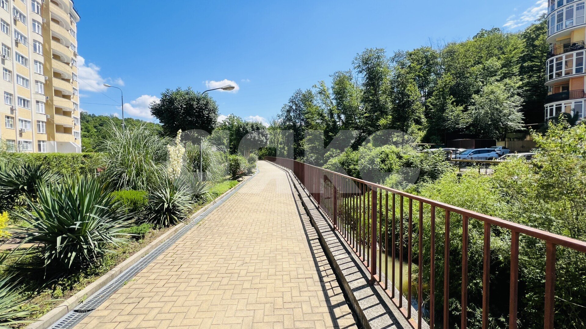 Фото №15: 1-комнатная квартира <span class="whitespace-nowrap">35 м²</span>, <span class="whitespace-nowrap">4/8 эт.</span> - Орёл-Изумруд, Адлерский, мкр. ЖК Голден Сити, ул. Петрозаводская, 26/3