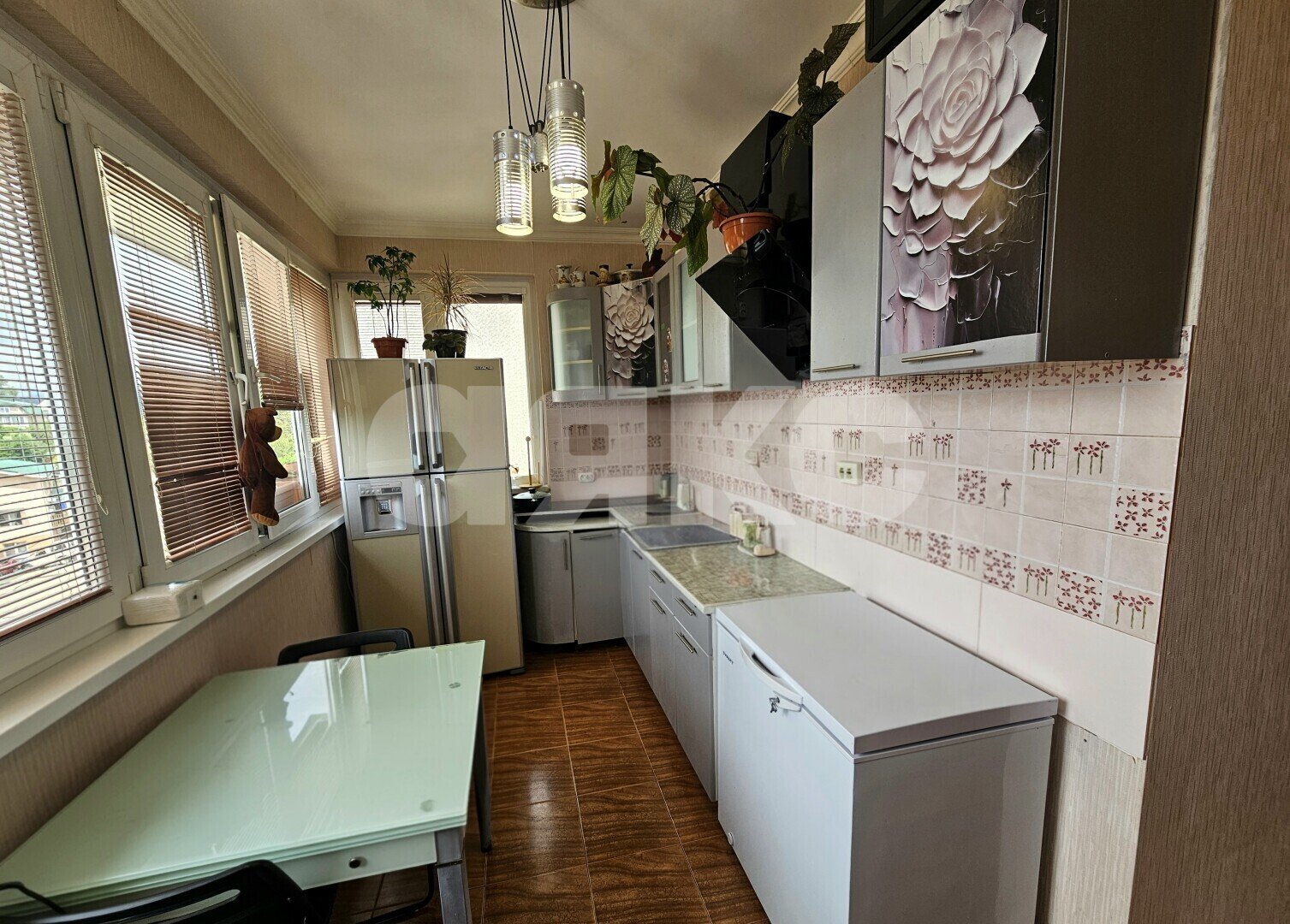 Фото №1: 2-комнатная квартира <span class="whitespace-nowrap">52 м²</span>, <span class="whitespace-nowrap">3/4 эт.</span> - Сочи, Центральный, Заречный, мкр. ЖСК Лесной, 44