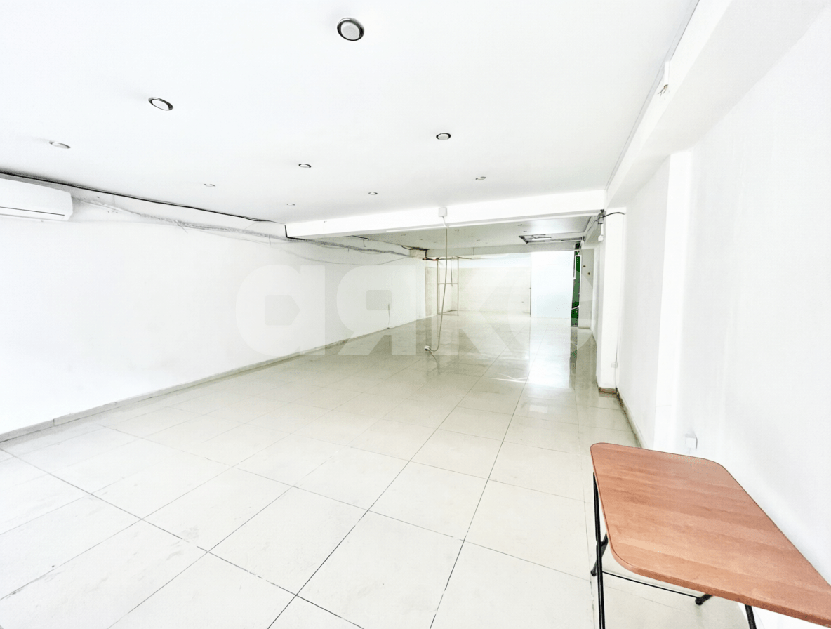 Фото №6: Коммерция <span class="whitespace-nowrap">80 м²</span>, <span class="whitespace-nowrap">1/9 эт.</span> - Сочи, Центральный, мкр. Новый Сочи, ул. Клубничная, 76