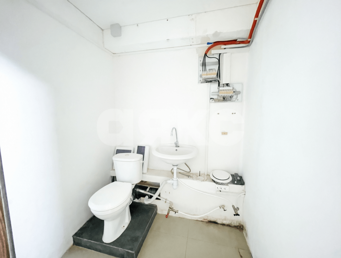 Фото №8: Коммерция <span class="whitespace-nowrap">80 м²</span>, <span class="whitespace-nowrap">1/9 эт.</span> - Сочи, Центральный, мкр. Новый Сочи, ул. Клубничная, 76