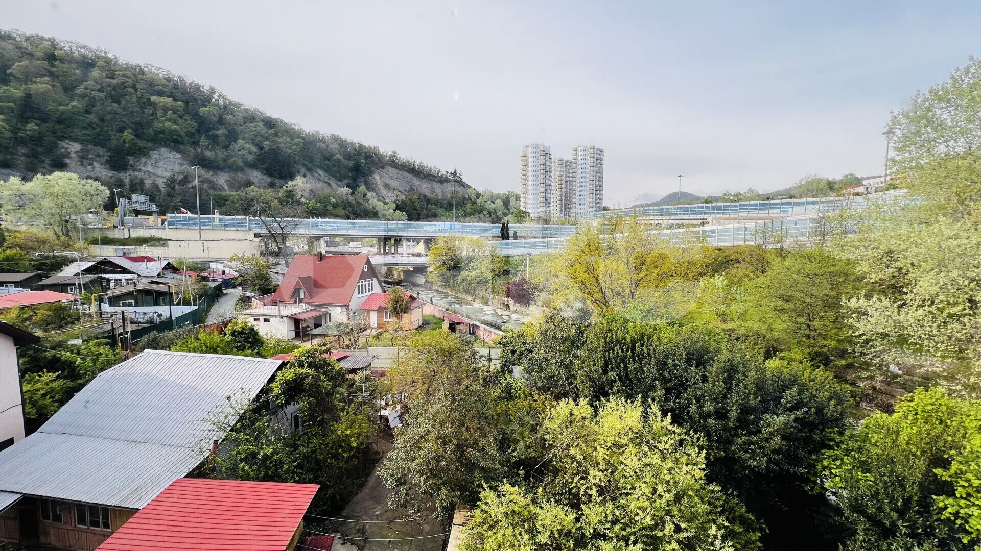 Фото №11: 1-комнатная квартира <span class="whitespace-nowrap">36 м²</span>, <span class="whitespace-nowrap">3/5 эт.</span> - Сочи, Центральный, мкр. Мамайка, ул. Полтавская, 8