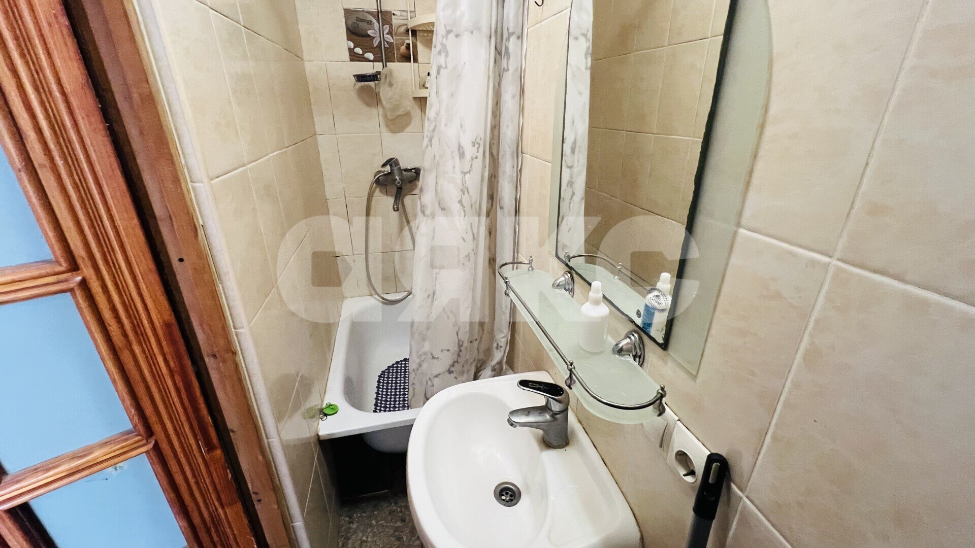 Фото №8: 1-комнатная квартира <span class="whitespace-nowrap">26 м²</span>, <span class="whitespace-nowrap">4/4 эт.</span> - Сочи, Центральный, мкр. Донская, ул. Донская, 13