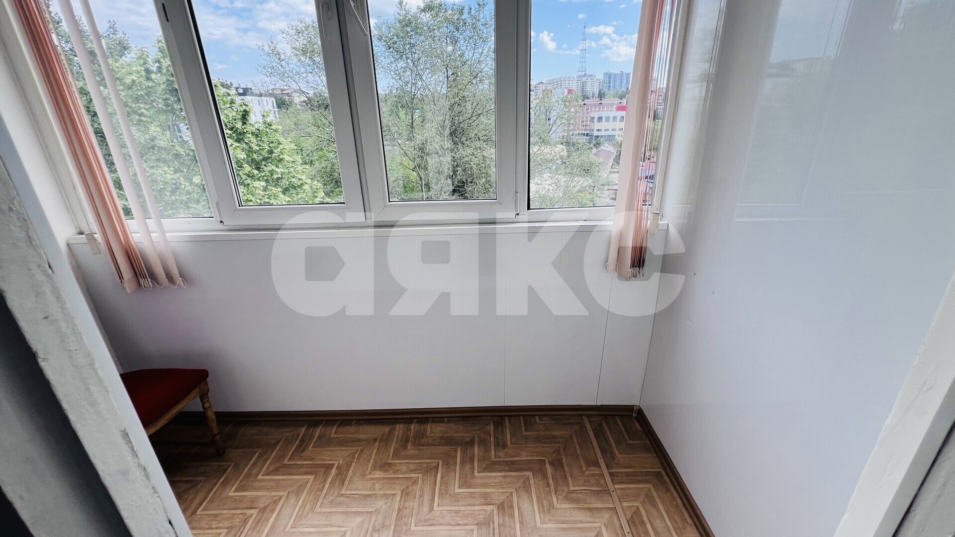 Фото №10: 2-комнатная квартира <span class="whitespace-nowrap">60 м²</span>, <span class="whitespace-nowrap">6/9 эт.</span> - Сочи, Центральный, Ареда, мкр. Больничный городок, ул. Чебрикова, 48