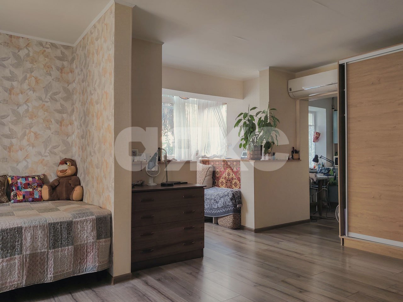 Фото №4: 2-комнатная квартира <span class="whitespace-nowrap">42 м²</span>, <span class="whitespace-nowrap">1/5 эт.</span> - Сочи, Хостинский, ж/р Хоста, ул. 50 лет СССР, 19