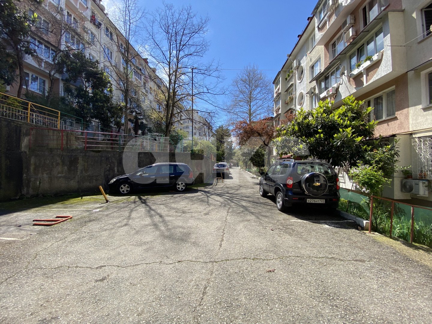 Фото №12: 2-комнатная квартира <span class="whitespace-nowrap">52 м²</span>, <span class="whitespace-nowrap">3/5 эт.</span> - Сочи, Хостинский, мкр. Светлана, ул. Учительская, 28