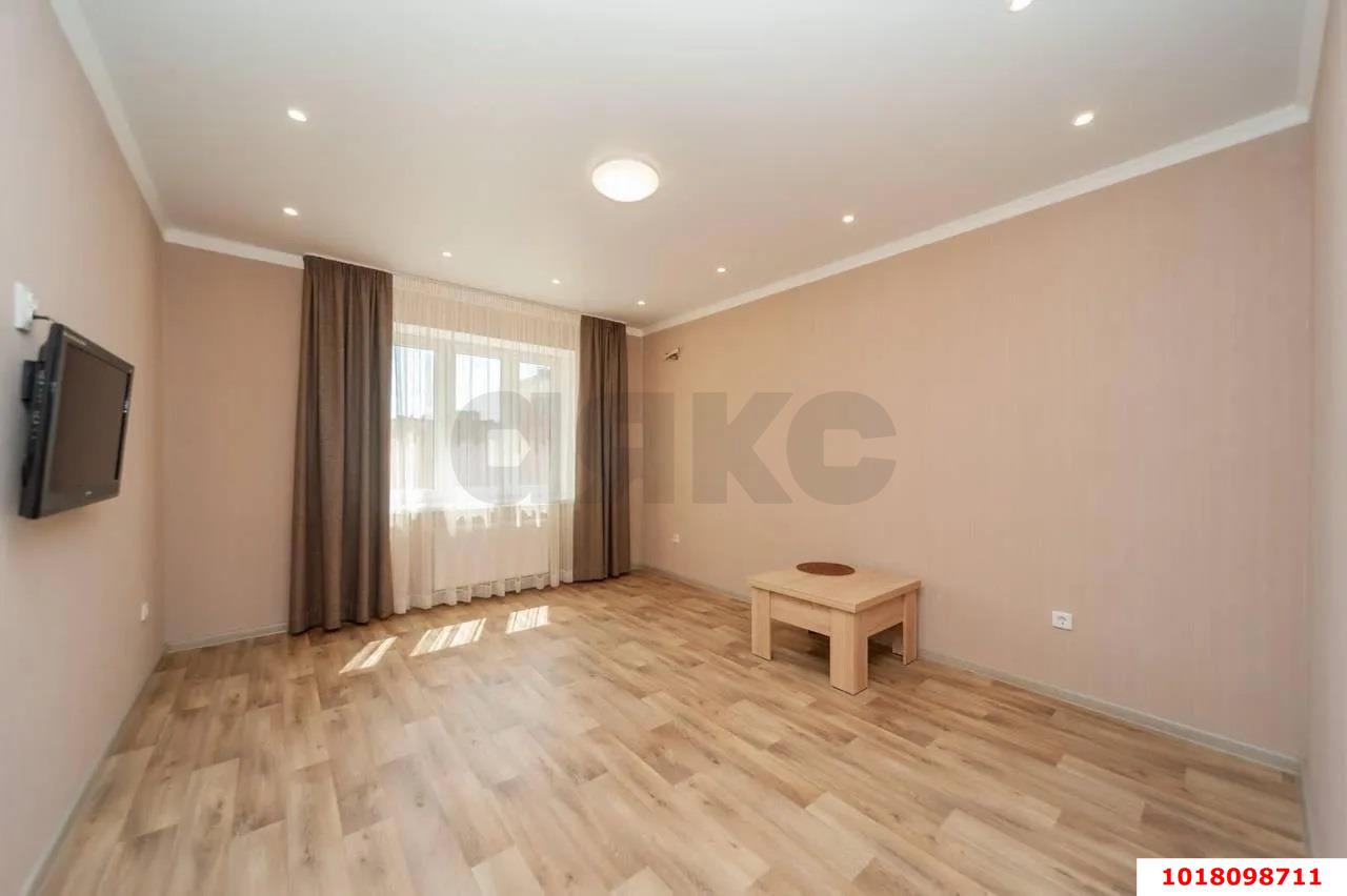 Фото №9: 2-комнатная квартира <span class="whitespace-nowrap">60 м²</span>, <span class="whitespace-nowrap">20/23 эт.</span> - Краснодар, Прикубанский внутригородской округ, мкр. ЖК Губернский, ул. им. Героя Яцкова И.В., 17к1