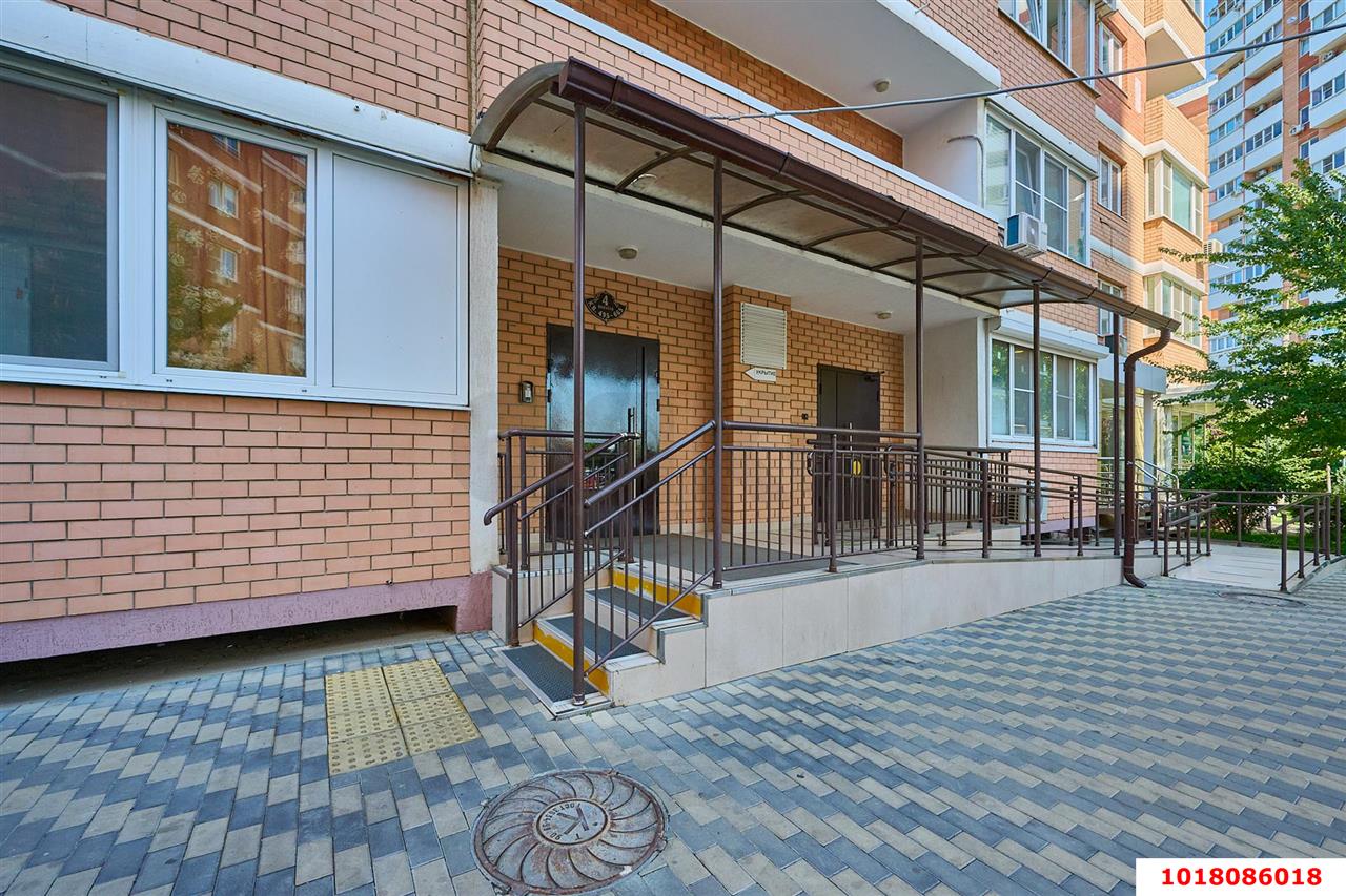 Фото №4: 1-комнатная квартира <span class="whitespace-nowrap">40 м²</span>, <span class="whitespace-nowrap">3/20 эт.</span> - Краснодар, Прикубанский внутригородской округ, мкр. ЖК Красная Площадь, ул. Кореновская, 57к1