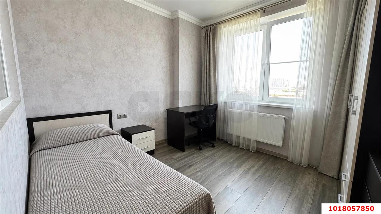 Фото №4: 2-комнатная квартира <span class="whitespace-nowrap">42 м²</span>, <span class="whitespace-nowrap">5/17 эт.</span> - Краснодар, Прикубанский внутригородской округ, 2-я Площадка, мкр. жилой комплекс Кремлёвские Ворота, ул. Кореновская, 2к1