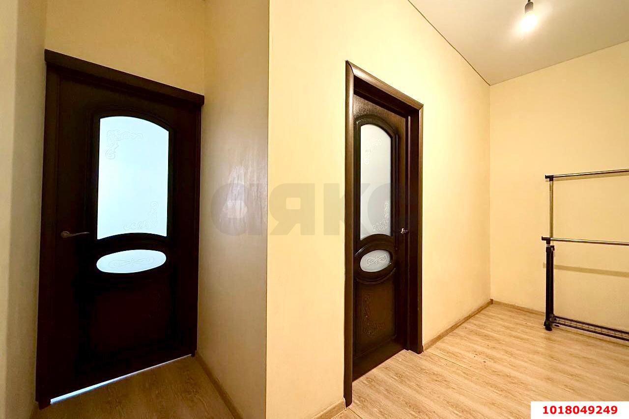 Фото №7: 1-комнатная квартира <span class="whitespace-nowrap">41 м²</span>, <span class="whitespace-nowrap">6/7 эт.</span> - Краснодар, Прикубанский внутригородской округ, мкр. Музыкальный, ул. имени Сергея Есенина, 108/1