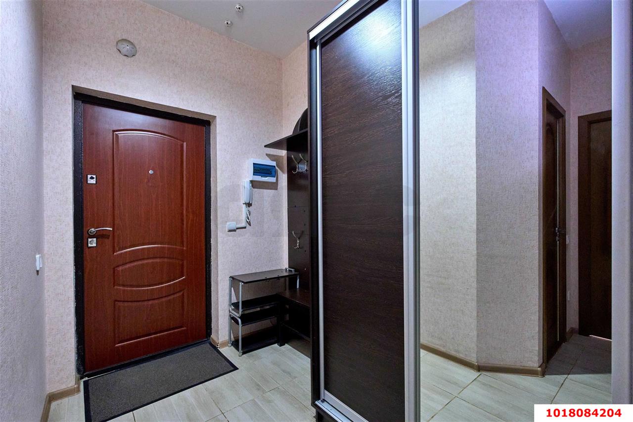 Фото №10: 1-комнатная квартира <span class="whitespace-nowrap">49 м²</span>, <span class="whitespace-nowrap">14/18 эт.</span> - Краснодар, Прикубанский внутригородской округ, мкр. ЖК Бауинвест, ул. имени 40-летия Победы, 184к1