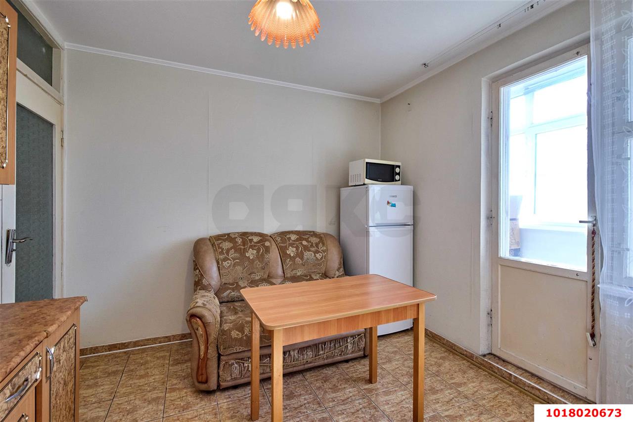 Фото №4: 1-комнатная квартира <span class="whitespace-nowrap">42 м²</span>, <span class="whitespace-nowrap">11/12 эт.</span> - Краснодар, Западный внутригородской округ, мкр. Горгаз, ул. Южная, 25