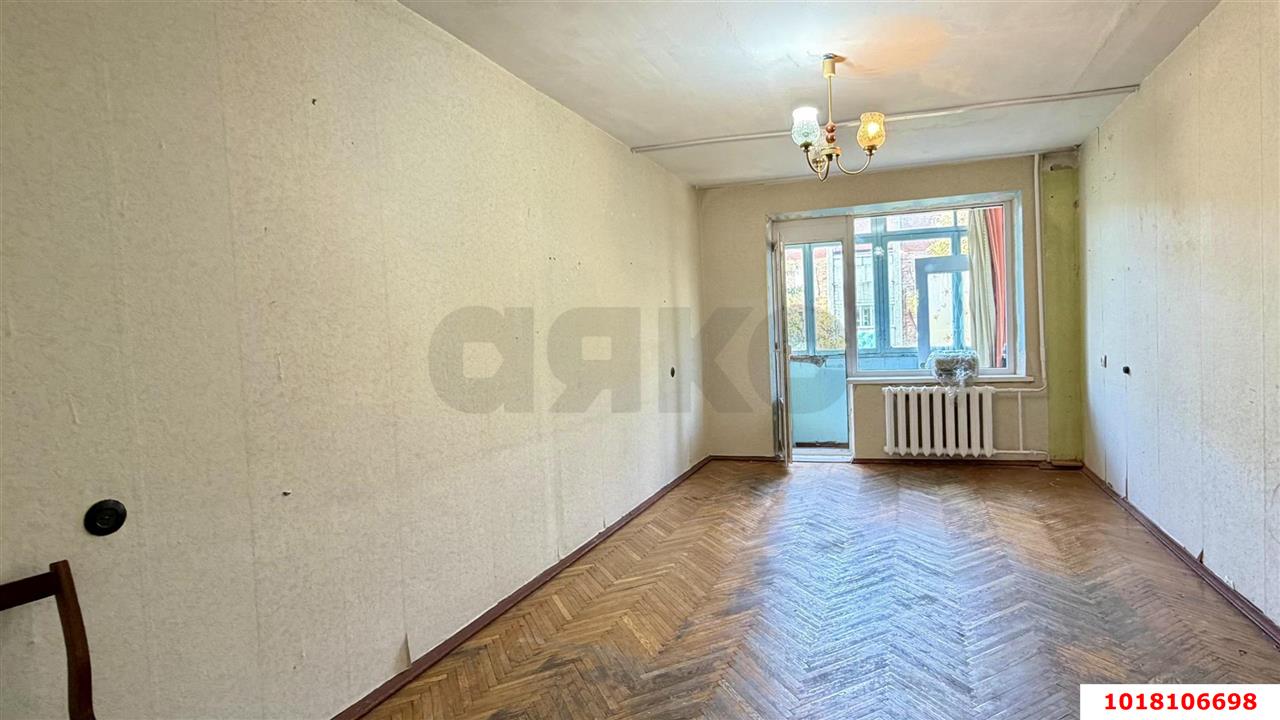 Фото №2: 2-комнатная квартира <span class="whitespace-nowrap">47 м²</span>, <span class="whitespace-nowrap">4/5 эт.</span> - Краснодар, мкр. Западный внутригородской округ, ул. Стахановская, 26