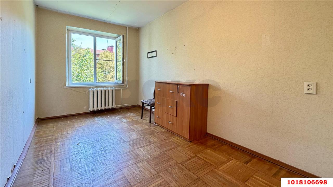 Фото №1: 2-комнатная квартира <span class="whitespace-nowrap">47 м²</span>, <span class="whitespace-nowrap">4/5 эт.</span> - Краснодар, мкр. Западный внутригородской округ, ул. Стахановская, 26