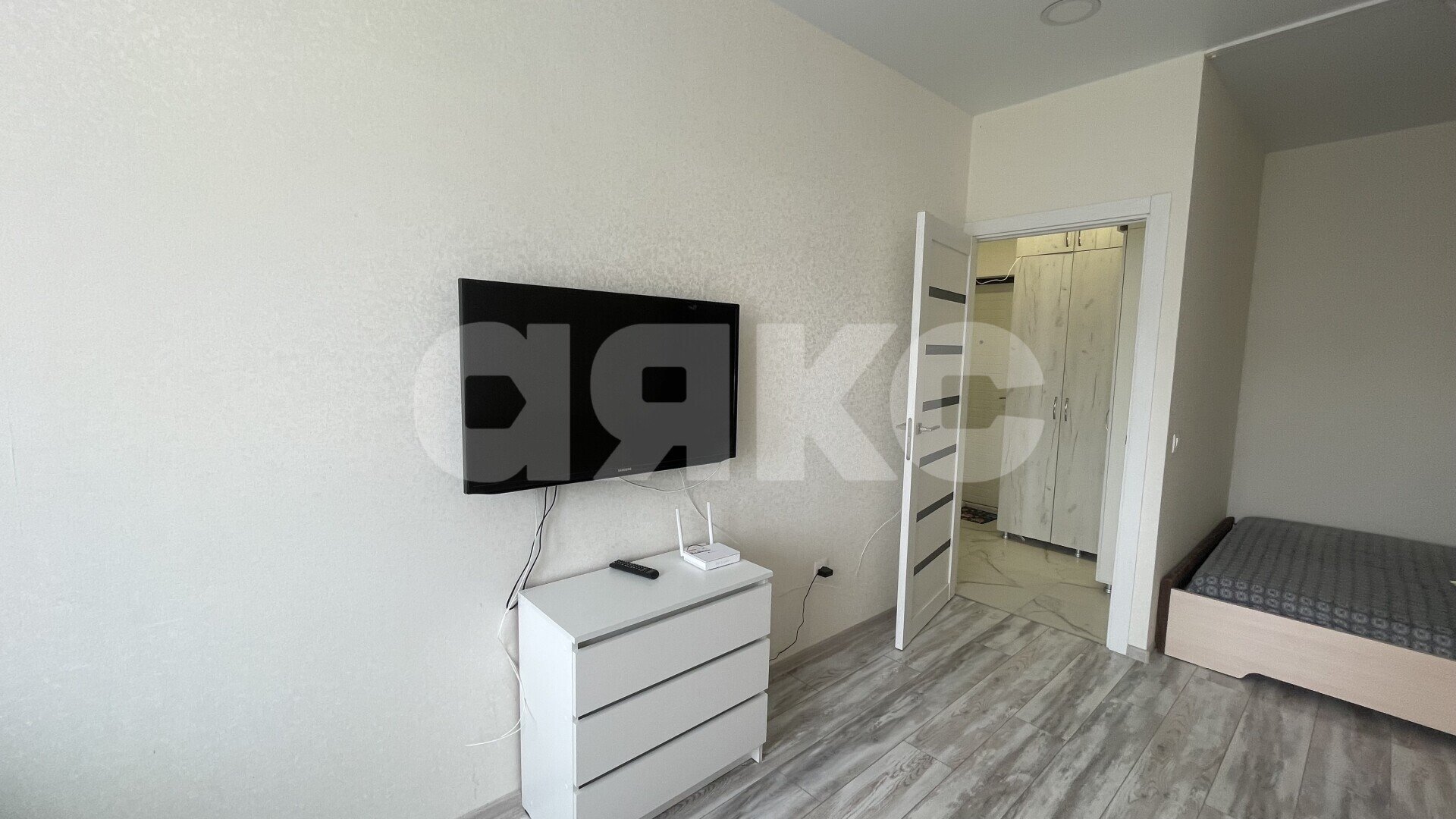 Фото №6: 1-комнатная квартира <span class="whitespace-nowrap">37 м²</span>, <span class="whitespace-nowrap">7/8 эт.</span> - Горячий Ключ, Администрация, мкр. ЖК Комфорт, ул. Ленина, 203М